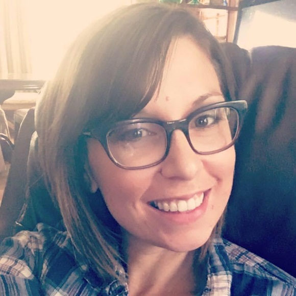 Meet your Posher, Megan - Picture 1 of 1